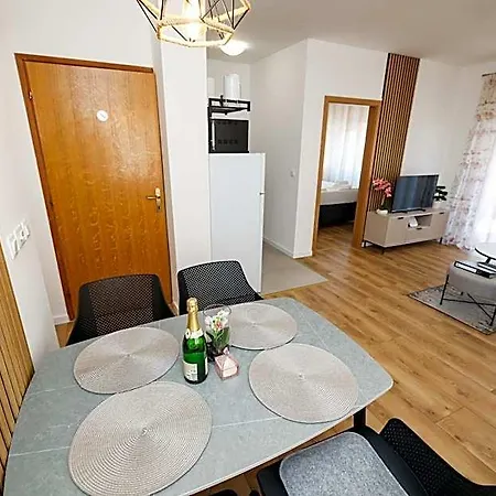 Silver Luxury Apartments By Adex Travel 3*