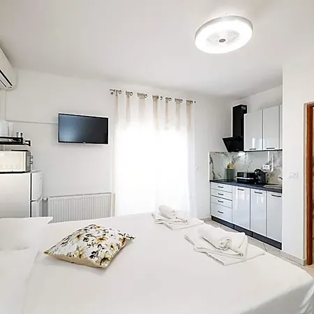 Silver Luxury Apartments By Adex Travel Hotel