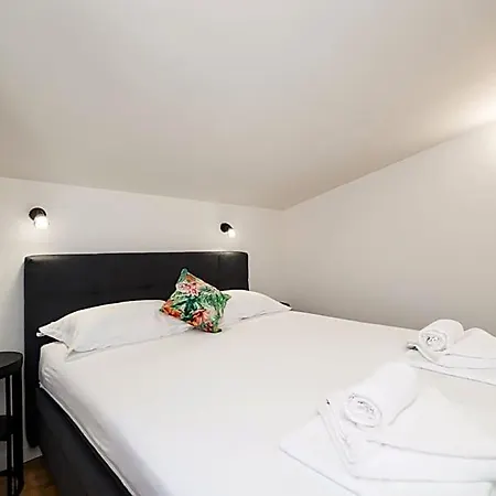 Silver Luxury Apartments By Adex Travel 3* Zara