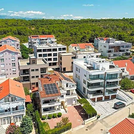 Silver Luxury Apartments By Adex Travel Hotel 3*