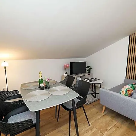 Silver Luxury Apartments By Adex Travel Zara